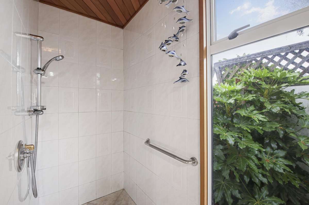 2/725 Main North Road_3