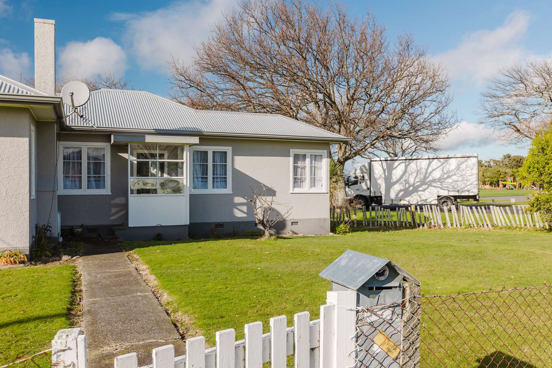 2/1 Kimbolton Road Feilding_0