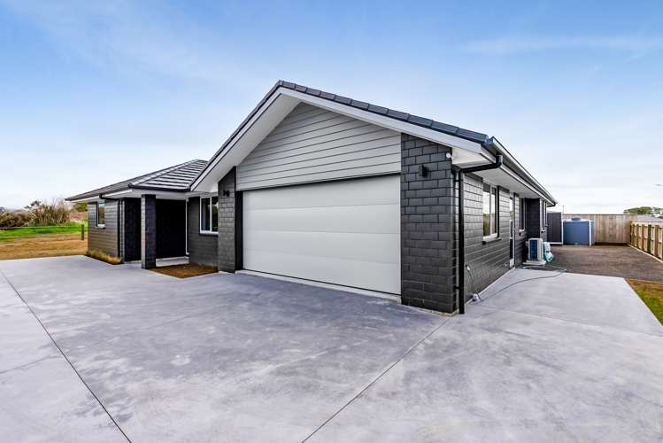 9 Midsummer Avenue Stratford_25