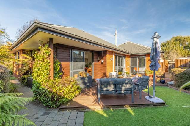 3 bedroom sunny living