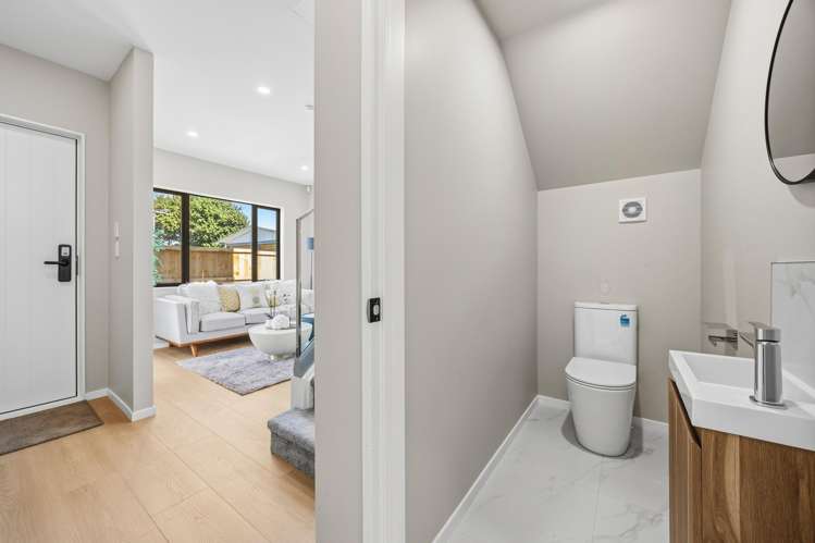 60B Hutchinsons Road Bucklands Beach_11