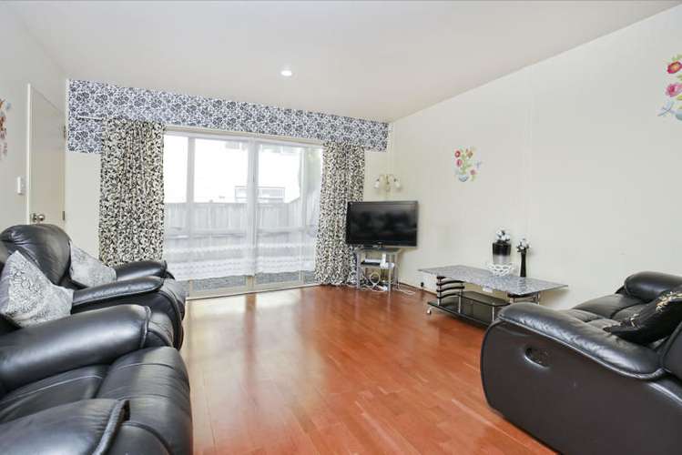 5/4 Ambrico Place New Lynn_1