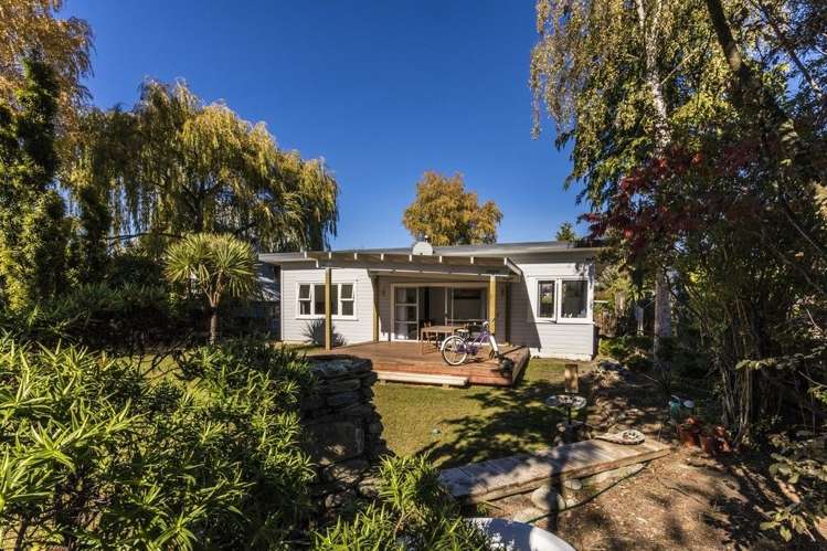 6 Frye Crescent Albert Town_17