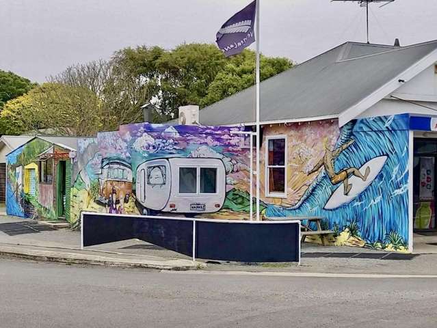 Iconic Kakanui Beachside Shop