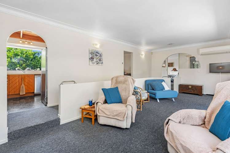 98 Fairway Drive Te Kamo_6