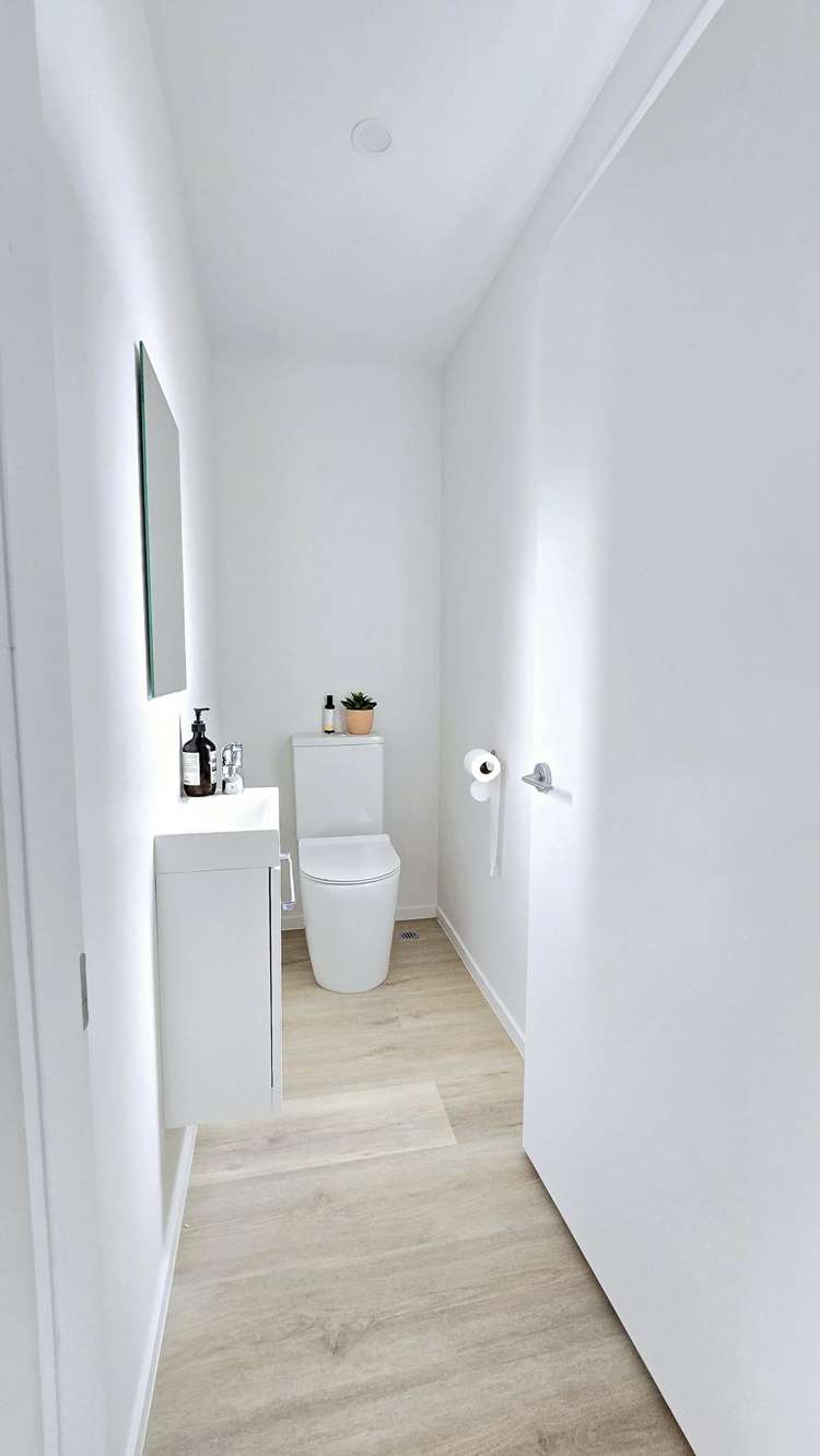 17/7 Johnston Grove Taita_15