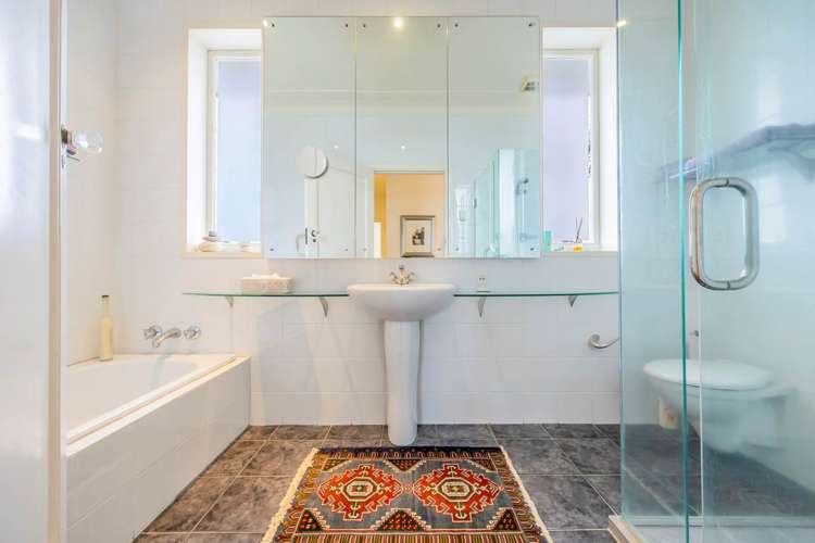 42 Paritai Drive Orakei_17