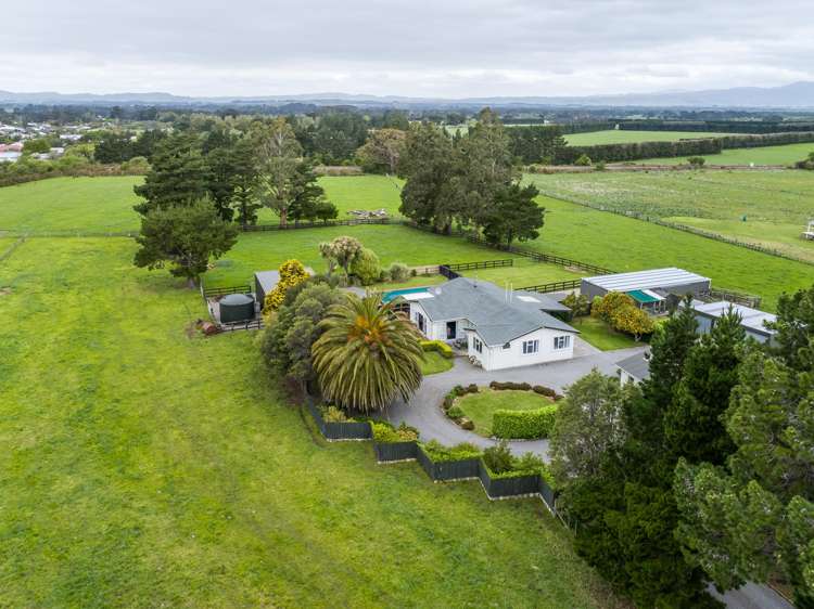 49 Western Lake Road Featherston_9