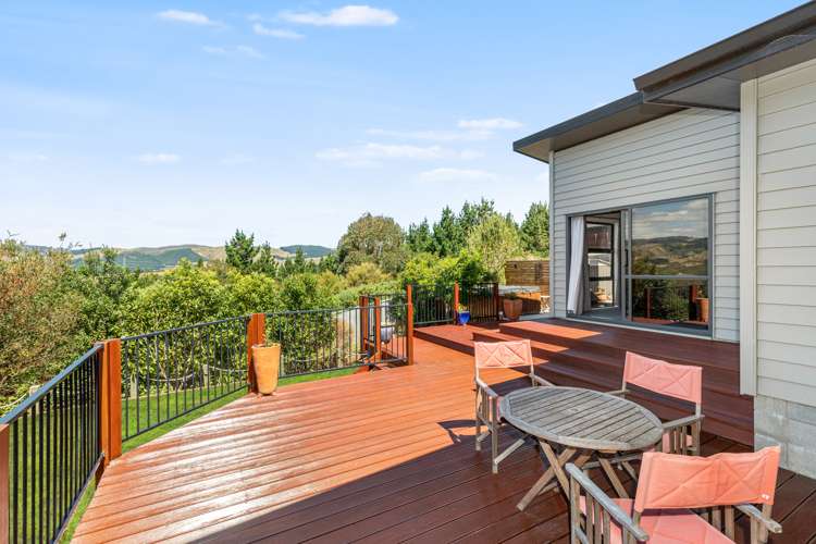 154 Endeavour Drive Whitby_11