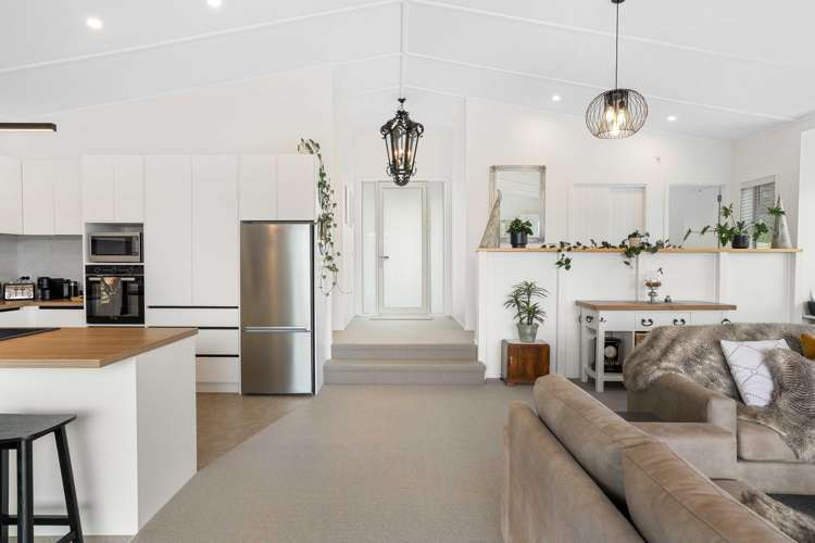 9 Sanctuary Cove Pauanui_5