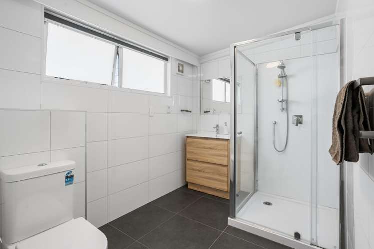 2/234 Church Street Onehunga_24