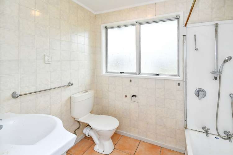 9 Selsey Lane Manurewa_7