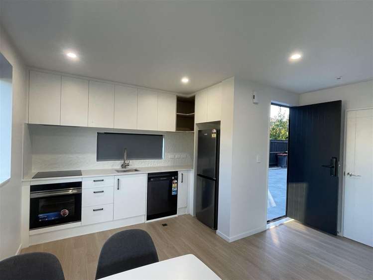 2/63 Waimairi Road Ilam_4