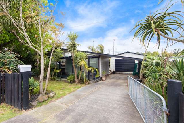 35 Huruhuru Road Massey_1