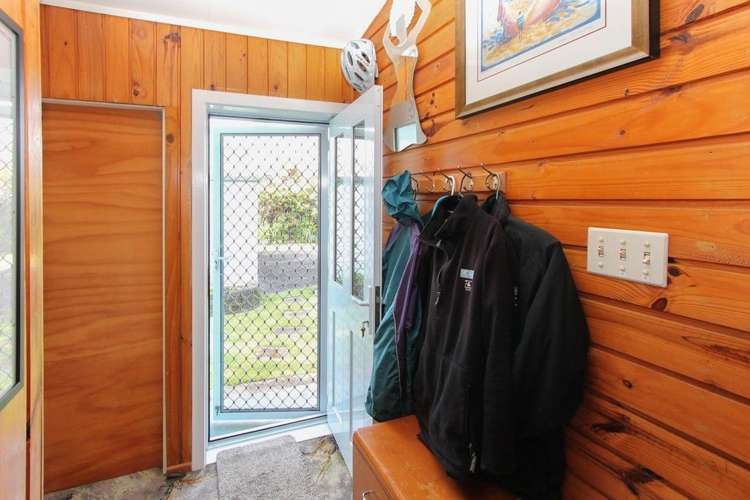 7 Cooper Avenue Holdens Bay_21