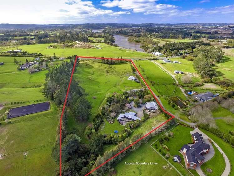 256 State Highway 16 Kumeu_19