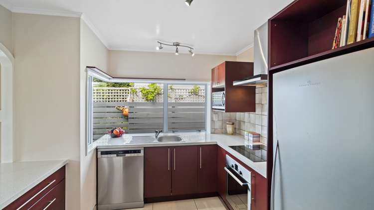 5b Longwood Lane Otumoetai_8