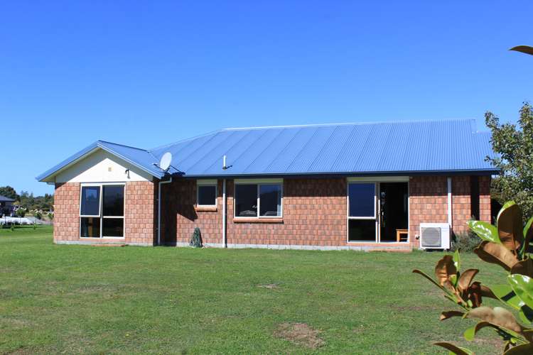 13 Wet Jacket Place Te Anau_19