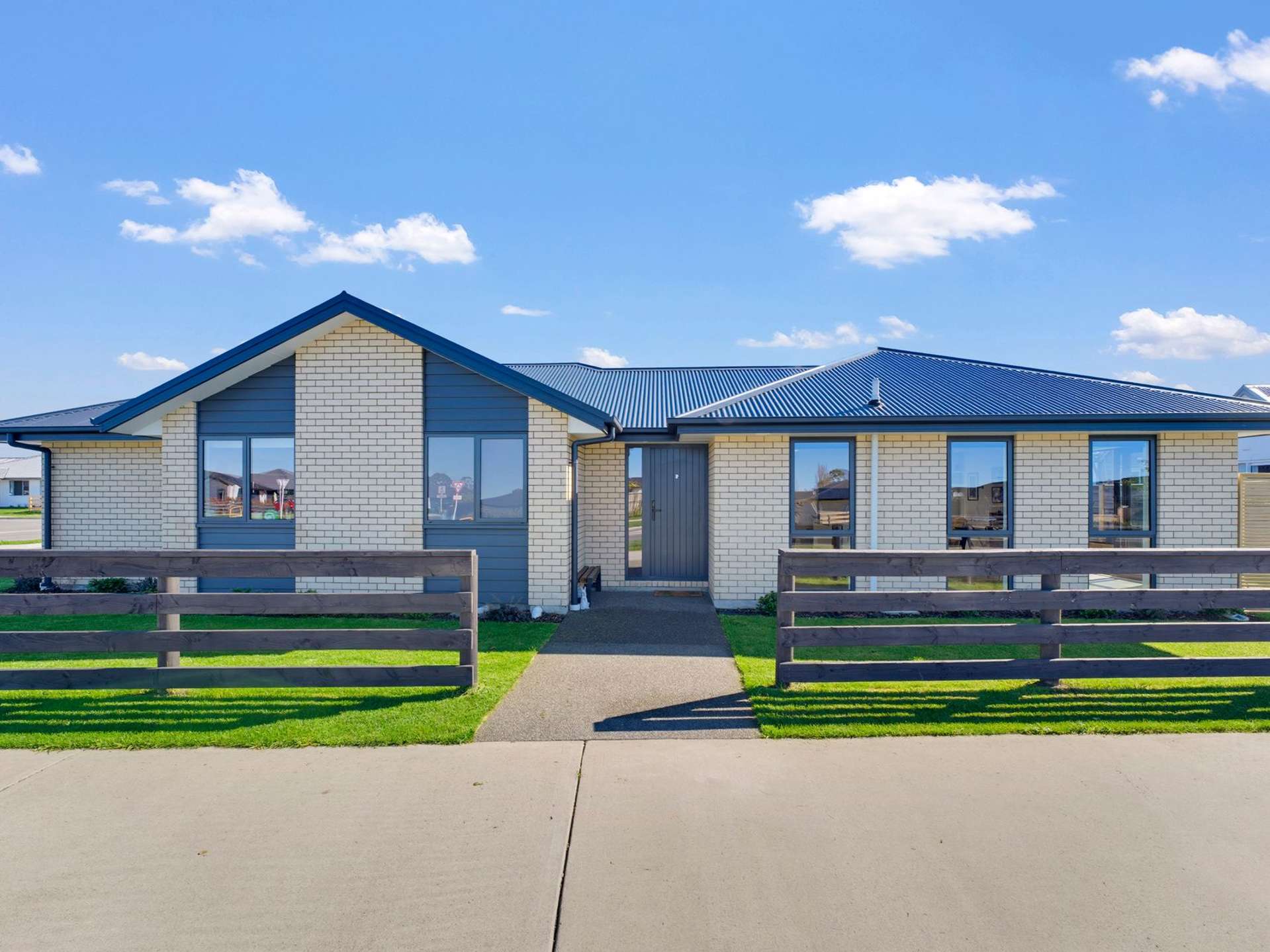 2 Chambers Avenue Woodend - Waimakariri_0
