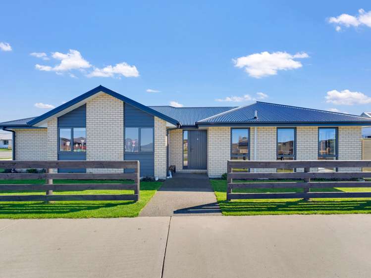 2 Chambers Avenue_0