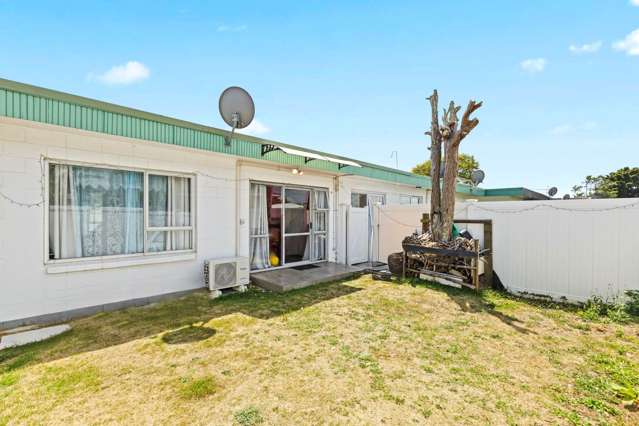 Modern & Low-Maintenance in Mangere East!