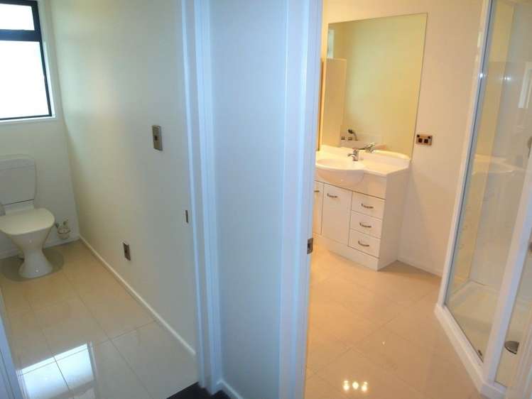 12 Len Hale Place Parklands_11