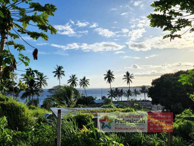 INCREDIBLE OCEAN VIEWS FROM 2X FREEHOLD LAND BLOCKS, STEPS TO THE BEACH IN KOROTOGO (SIGATOKA) ON FIJI’S MAIN ISLAND