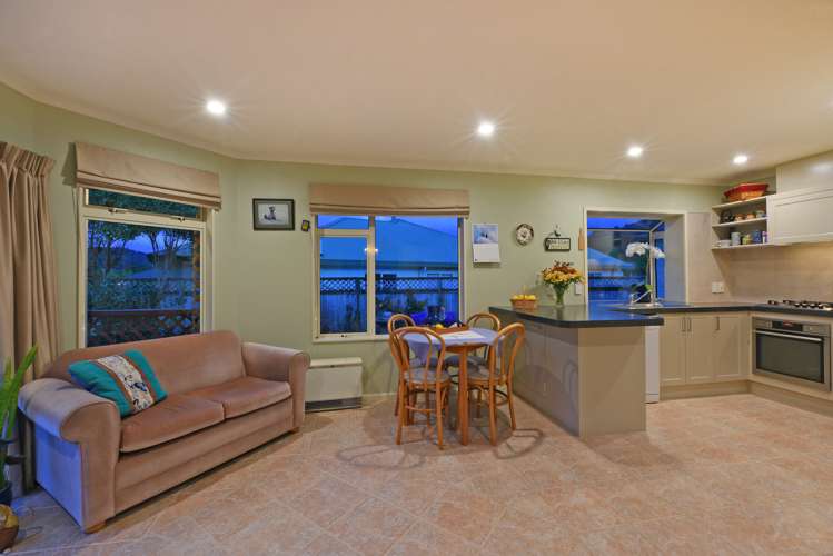 28 Carlow Grove Birchville_4