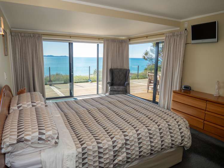 47 Seaview Road Cable Bay_11