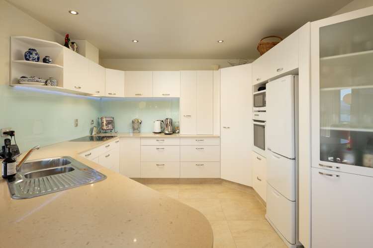 8 Moana Heights Waikawa_5