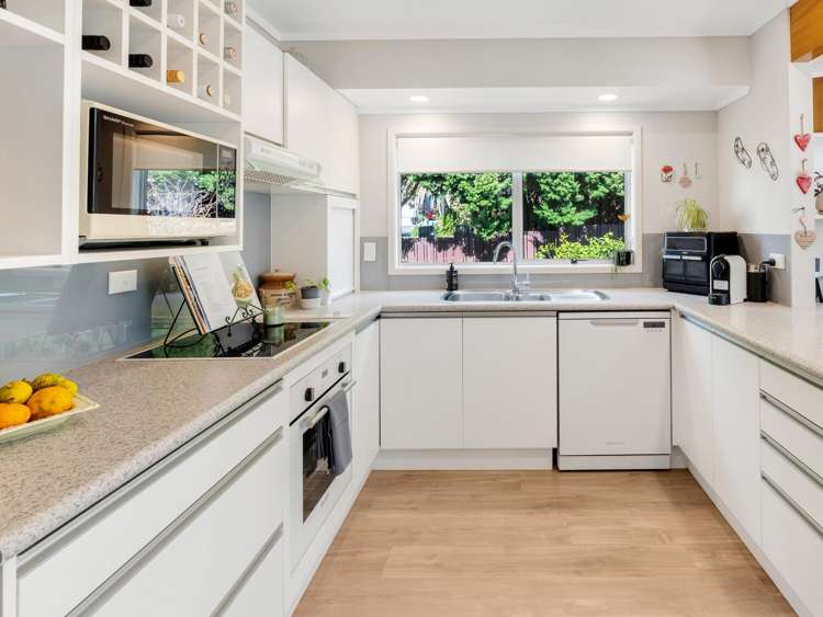22 Jandell Crescent Bucklands Beach_10