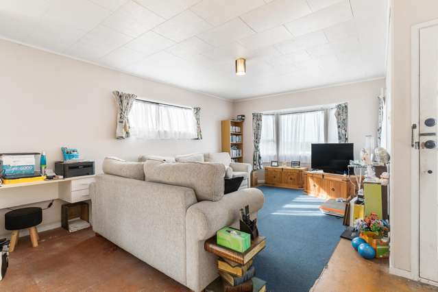 1/22 Madigan Place Glendene_2