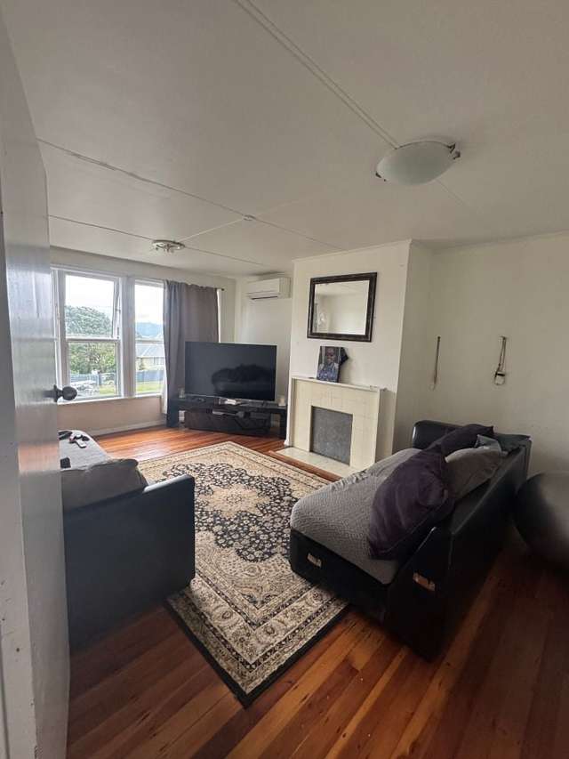 43 Justine Street Cannons Creek_1