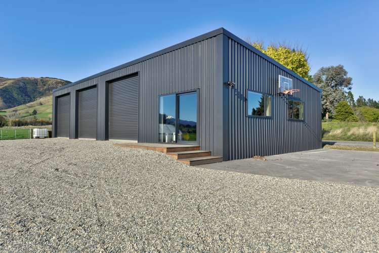 15 Cemetery Road Kuri Bush_41