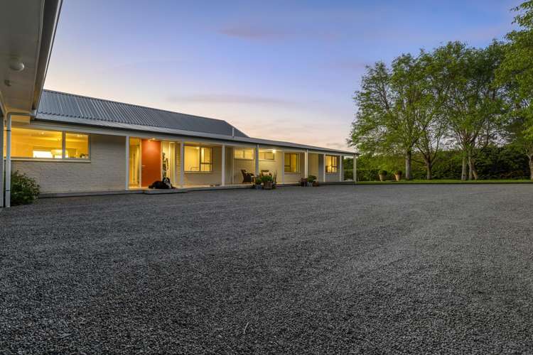 86 Emerald Glen Road Paekakariki_24