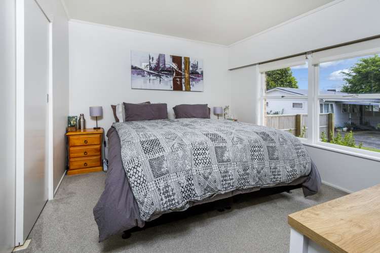 2/8 Wykeham Place Glenfield_7