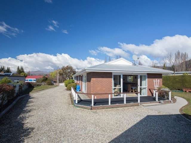 14 Wairau Road Albert Town_2