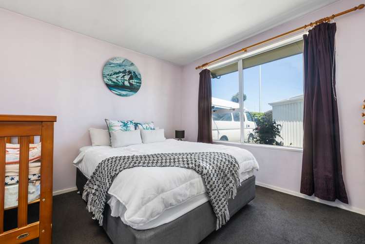 2/18 Dumfries Drive Hei Hei_10