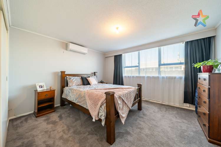 258 Dowse Drive Maungaraki_12