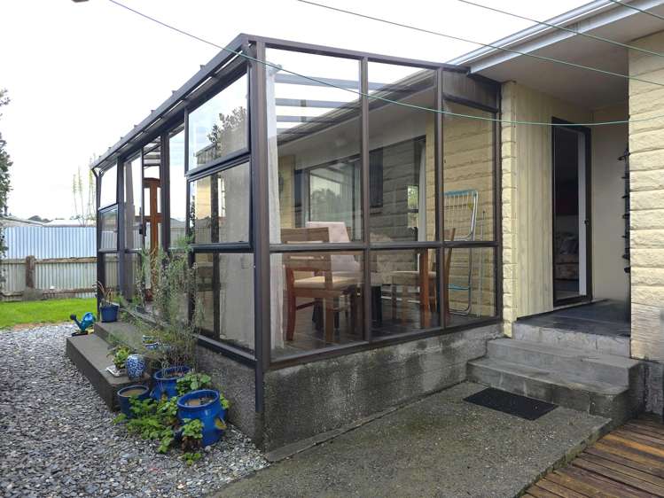 17 Pine Tree Road Kaniere_6