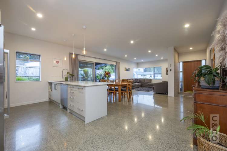 5 Mill Grove Riverhead_10