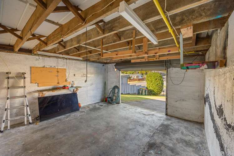 16 Kenmore Street Westown_19