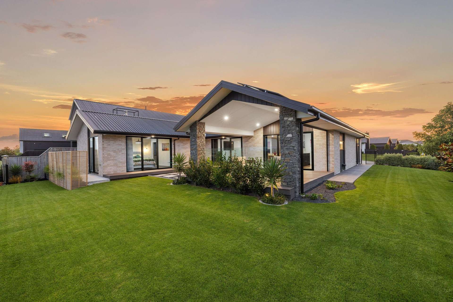 62 The Esplanade Pegasus_0