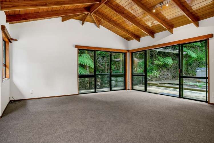 26 Valley Road Titirangi_4