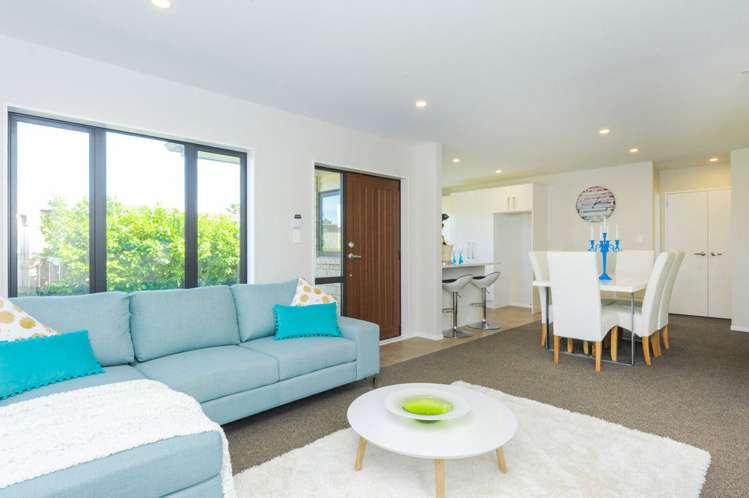 2a Newham Place Henderson_14