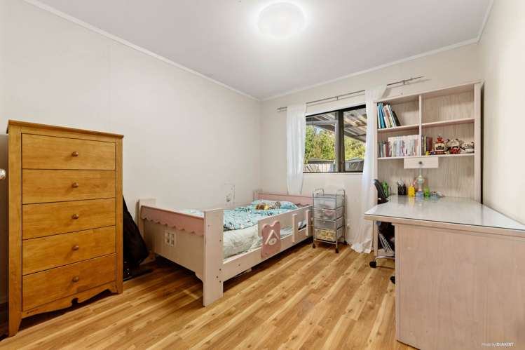 2/601 Glenfield Road_5