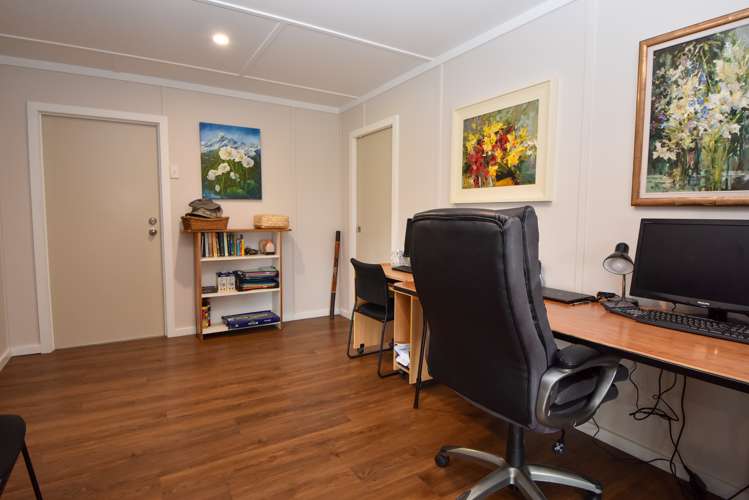 51 Hilton Road Carterton_10