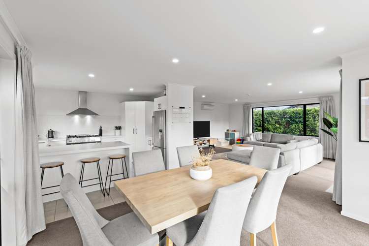 31 Chestnut Close Kelvin Grove_13