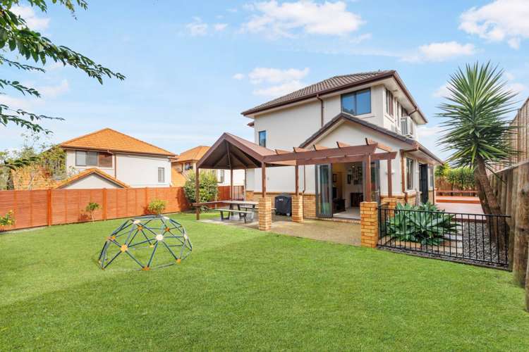 30 Greenbough Lane Greenhithe_13