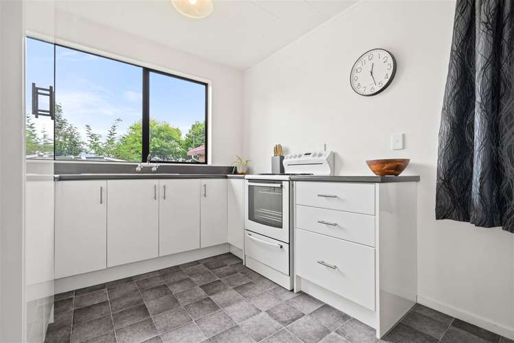 2/4 Armilla Lane Hei Hei_7